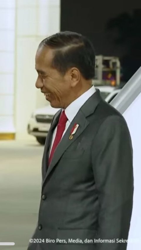 Saat Jokowi Mendarat di Australia: Dijemput Mobil Listrik dan Didoakan WNI Usai Selfie