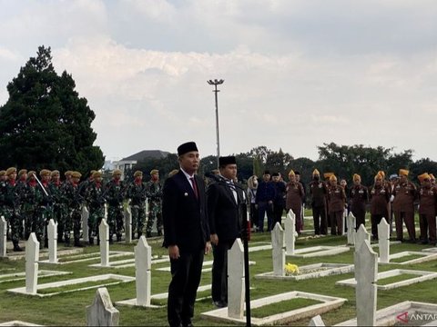 Sejumlah Tokoh Nasional Hadiri Pemakaman Sesepuh Jabar Solihin GP