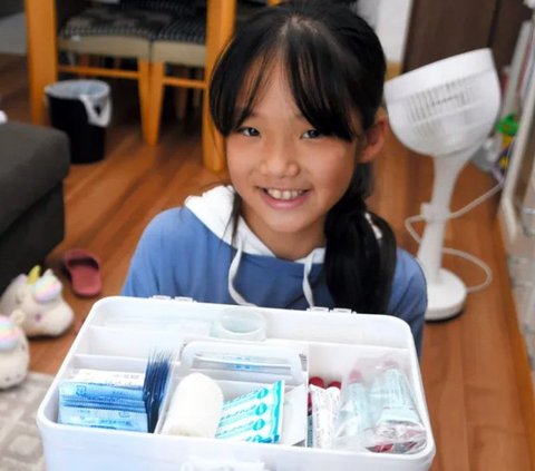 Cool, 10-Year-Old's Homemade Band-Aid Innovation Becomes a Product of a Major Pharmaceutical Company
