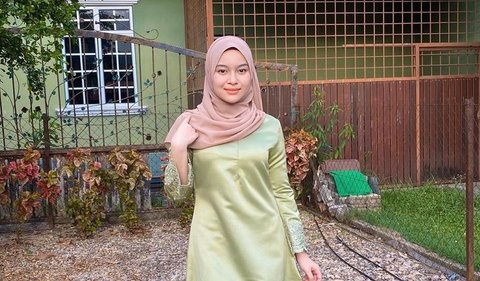 <b>Baju Kurung Perempuan</b>