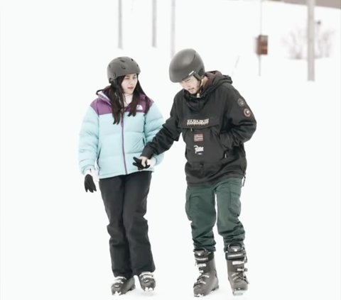 Foto-foto Keseruan Syahnaz Sadiqah Liburan di Jepang, Tak Disangka Ternyata Jago Main Ski!