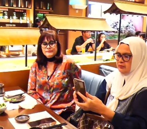 Intip Potret Kompak Donna Harun Bersama Kakak dan Adiknya, Terbaru Rayakan Ultah Bareng