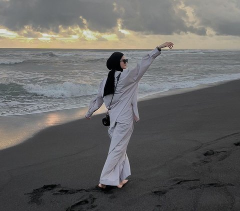 3 Chic Black and White Combos for Hijabers