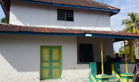 Umat muslim Tarekat Naqsabandiyah di Padang Sumatera Barat mulai puasa pada Sabtu (9/3).<br>
