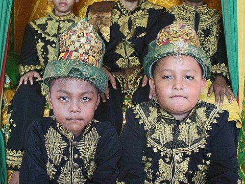 Cara Membuat Pantun Aceh Lucu dan Menghibur