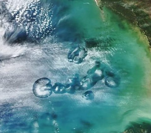 Explanation of NASA Regarding the Strange Phenomenon 'Sky with Holes' in the Gulf of Mexico, Initially Thought to be UFO Turns Out to be This Phenomenon