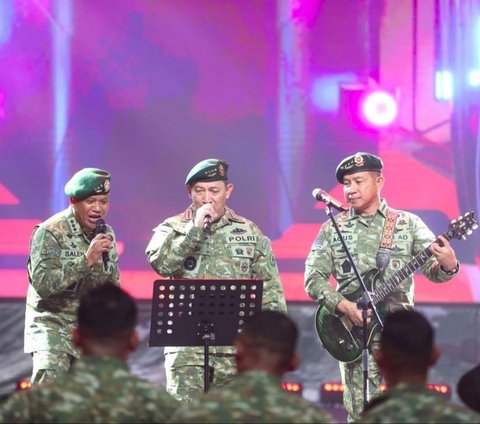 Panglima TNI & Pangkostrad Beraksi Lagi di Panggung, Anak Band Banget Kini Bareng Kapolri