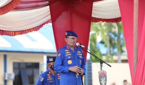 Arief memulai jenjang sebagai polisi dengan bertugas di wilayah Jawa Timur.<br>
