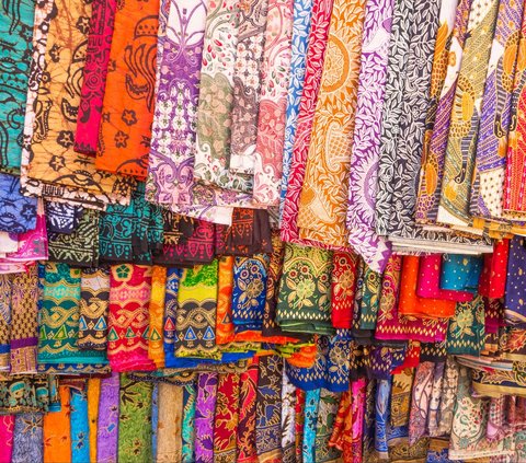 Maximize Online Sales, Batik Sarong Seller Successfully Increases Sales by Up to 75 Percent