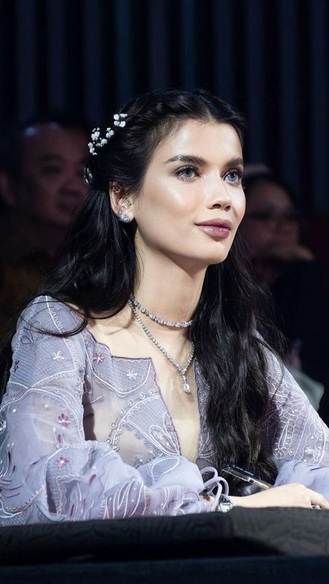 Secantik Bidadari, Potret Sabrina Chairunnisa Hadiri Acara Puteri Indonesia Tuai Banyak Pujian