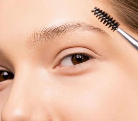 How to Grow Eyebrows Quickly, Without Side Effects!