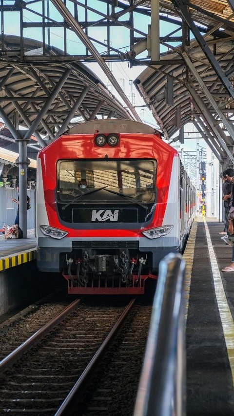 KA Babaranjang Tertimpa Crane Girder Fly Over Bantaian, 1 Orang Tewas dan 6 Terluka