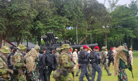 Di hadapan para prajurit, Maruli tidak menampik ada beberapa kekurangan di Satgultor.