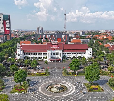 Mengenal Cosman Citroen, Sosok di Balik Bangunan-Bangunan Megah Kota Surabaya