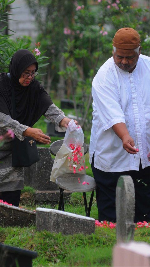 Pentingnya Doa dalam Ziarah Kubur