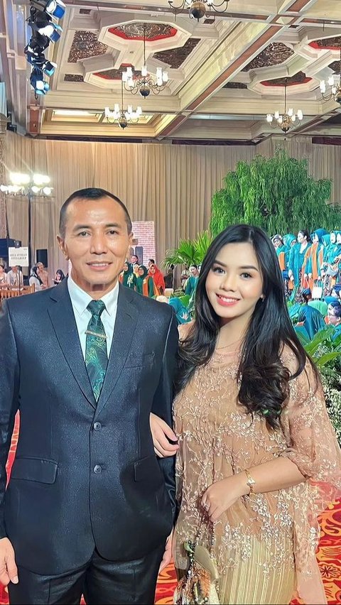 <b>Profil Bthari Ayeisha, Wanita yang Dikabarkan Dekat dengan Mayor Teddy, Putri Cantik Perwira Tinggi TNI</b><br>