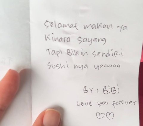 Keluarga Tak Harus Sedarah, Wanita Ini Bagikan Momen Manis Anaknya dengan Sang Pengasuh