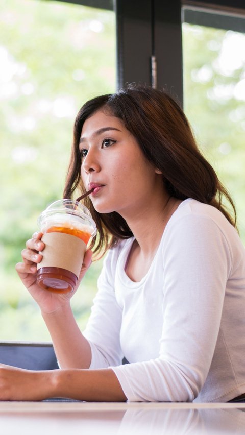 3 Dampak Bahaya Minum Teh Manis Terlalu Sering

3 Hazards of Drinking Sweet Tea Too Often