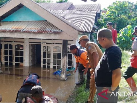 Alat Medis Terseret Banjir Bandang, Rumah Sakit Santa Anna Tutup Total Pelayanan