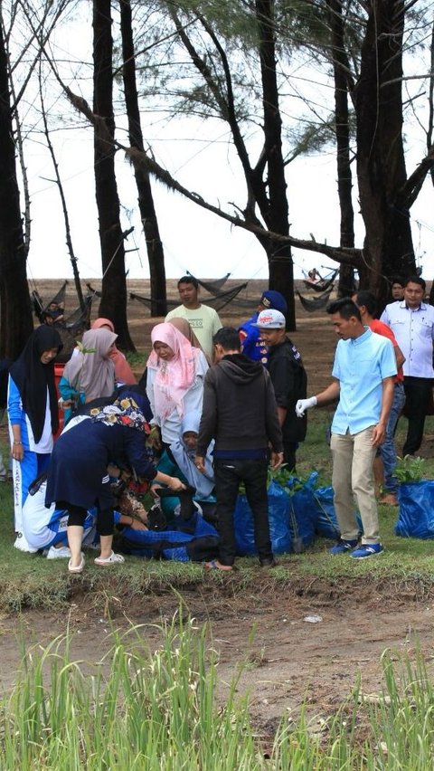 KKP Inisiasi Program Hilirisasi Sampah di Padang translates to 