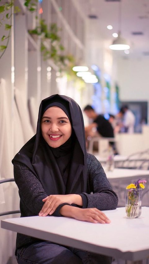 Tampil Praktis dan Stylish dengan Hijab Hoodie