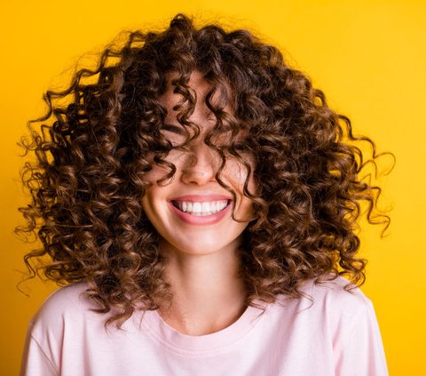 Try 5 Ways to Make Your Hair Shine More, Feels Like Salon Treatment Every Day