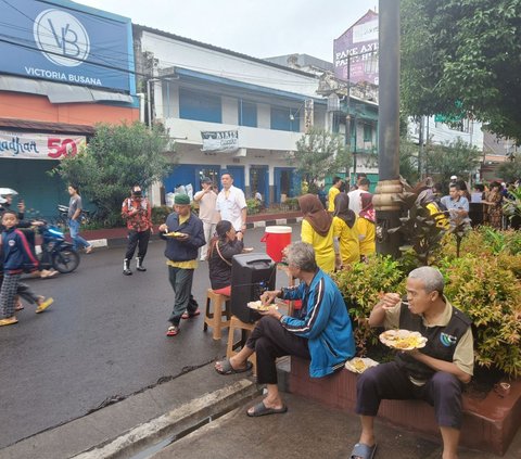 Jual Nasi Kuning Rp3.000 per Porsi, Rezeki Pengusaha Jusuf Hamka Justru Terus Bertambah