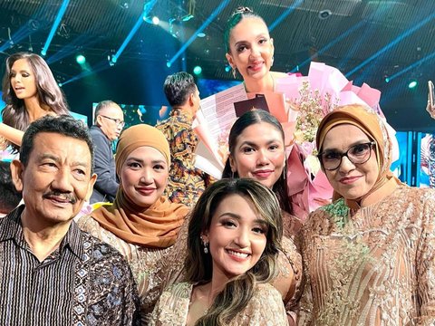 10 Potret Cantik Ghina Raihanah Adik dari Tsania Marwa, Raih Runner Up IV di Ajang Puteri Indonesia 2024