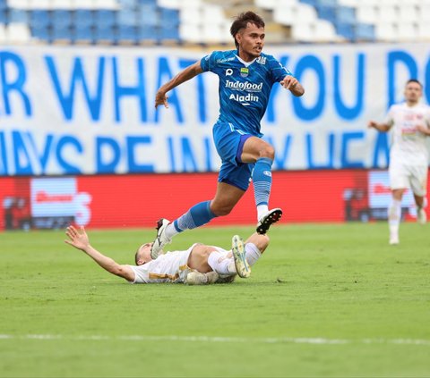 FOTO: Persib Bandung Tampil Perkasa di Hadapan Persija, David Da Silva Borong 2 Gol