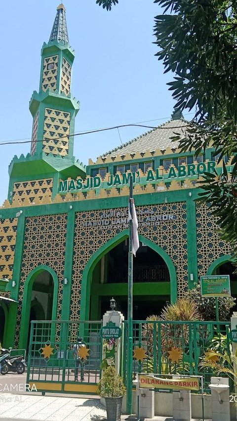 Berusia Lebih dari 300 Tahun, Begini Kisah di Balik Kemegahan Masjid Tertua Sidoarjo