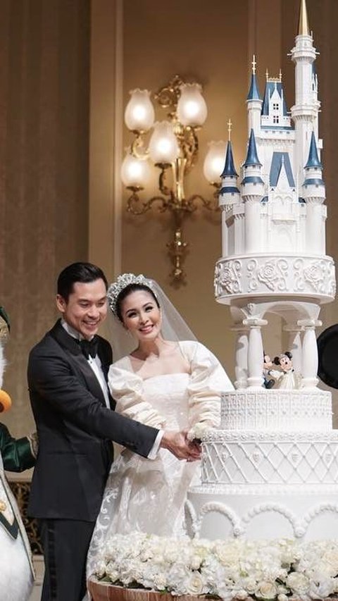 Potret Pernikahan Sandra Dewi dan Harvey Moeis yang Kembali Viral, Berkonsep ala Princess di Disneyland Jepang