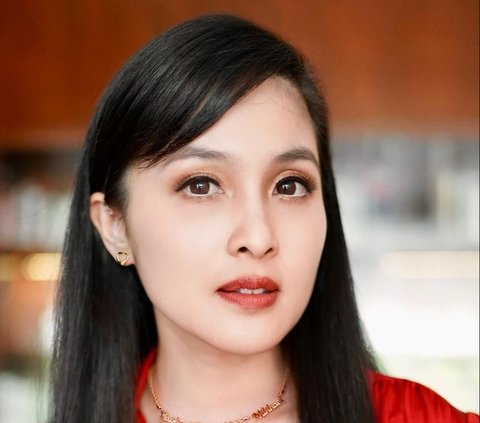 Husband Involved in Corruption Case, This Company Ends Cooperation Contract with Sandra Dewi