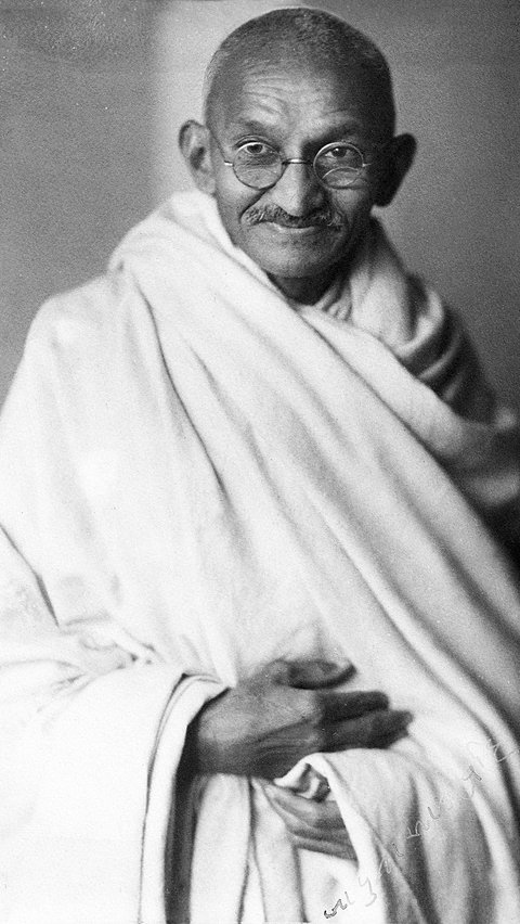 <span>Mahatma Gandhi</span>