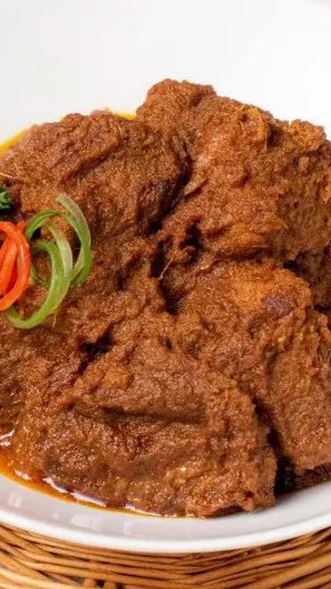 3. Rendang Daging ala Rudy Choirudin