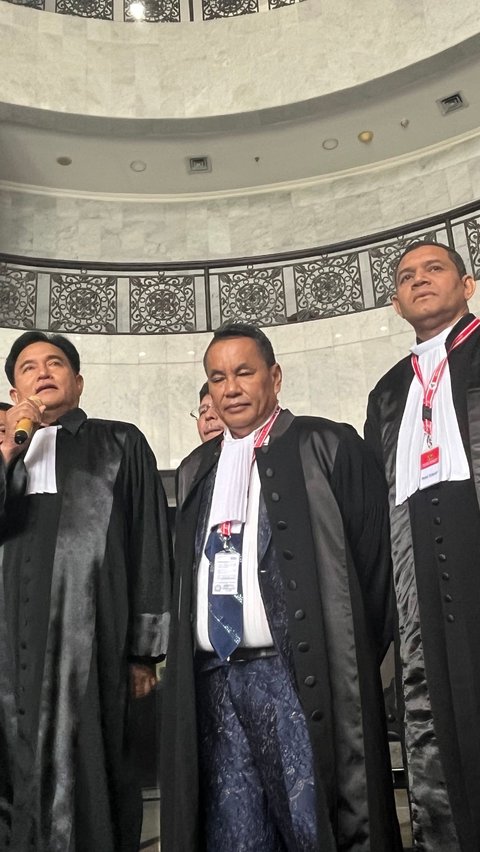 Yusril Anggap Keterangan Saksi dan Ahli Dihadirkan Kubu Anies di Sidang Sengketa Pilpres Tidak Relevan Dijadikan Bukti