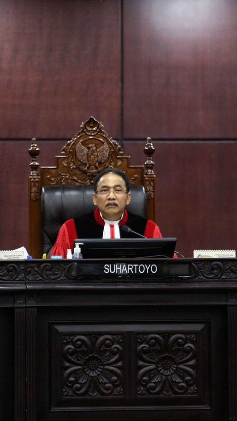 Saksi AMIN Ungkap Oknum Polisi Bilang 'Kalau Mau Aman 02 Harus Menang', Hakim MK: Namanya Tahu?