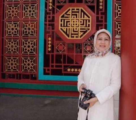 Gaya Hijab Ibu Negara dari Masa ke Masa, Cantik dan Anggun