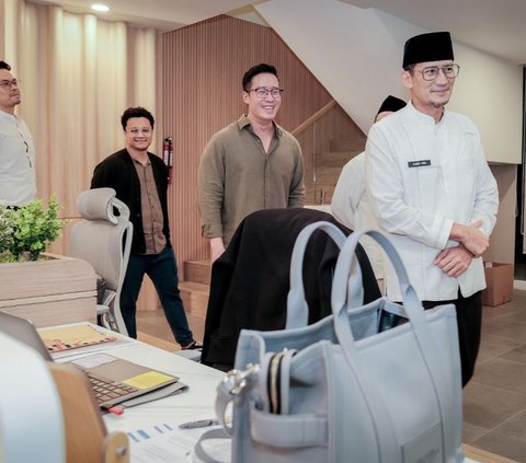 Sandiaga Hadiri Peresmian Kantor Baru Perusahaan Energi yang Diisi Milenial dan Gen Z