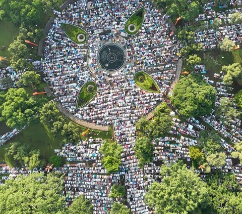 Residents in Malang Use Church Yard for Eid Prayer, Netizens: The Beauty of Tolerance