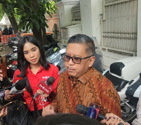 Hasto Ungkap Motif Rosan Roeslani Datangi Kediaman Megawati