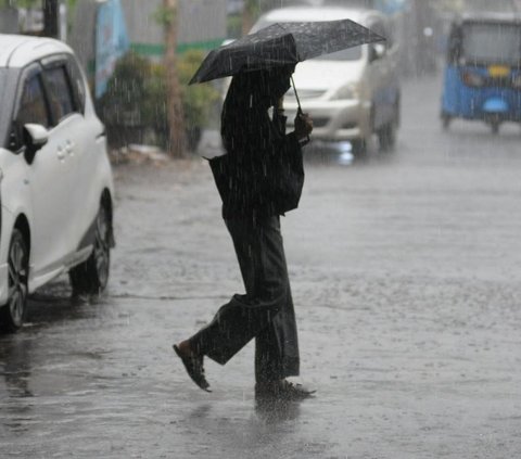 Daftar 21 Daerah Berpotensi Hujan Lebat, Petir, dan Angin Kencang
