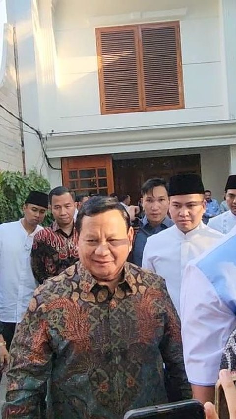 Salut, Momen Prabowo Sungkem Hadiri 'Open House' Lebaran Wapres Ma'ruf Amin Usai Temui Jokowi