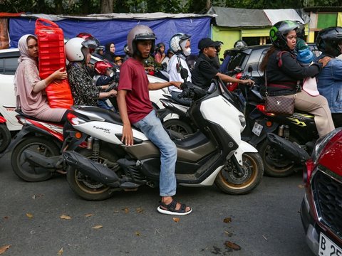 FOTO: Macet Horor Lalu Lintas Menuju Puncak Bogor Imbas Penerapan One Way