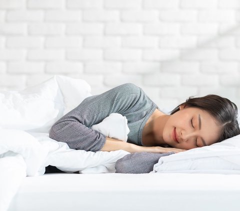 6 Tips to Stop Snoring While Sleeping