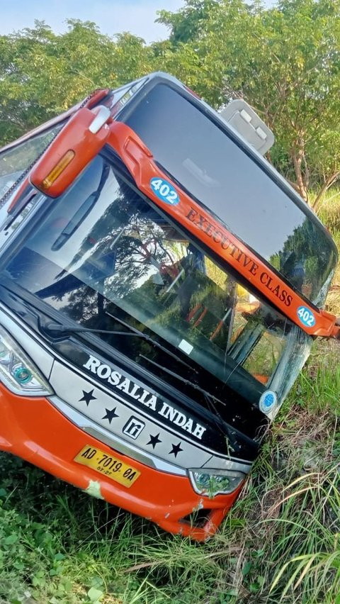 7 Orang Tewas dalam Kecelakaan di Tol Batang, Sopir Bus Rosalia Indah jadi Tersangka