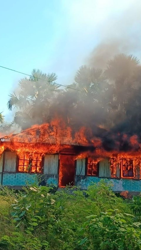 ODGJ Bakar Dua Rumah Milik Kakaknya di Kupang