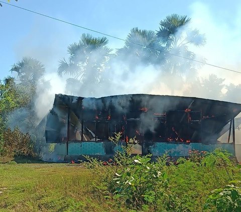 ODGJ Bakar Dua Rumah Milik Kakaknya di Kupang