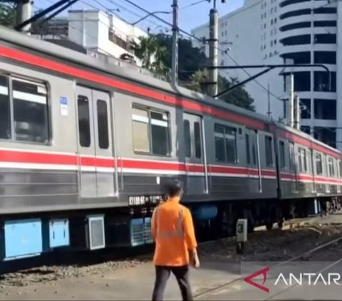 KRL Anjlok Sudah Dievakuasi, KAI Commuter Lakukan Normalisasi Jalur Rel