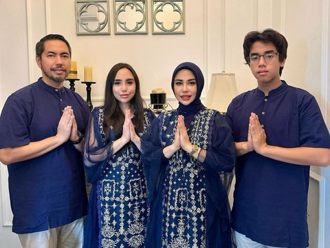 Joining in Celebrating Eid al-Fitr, Salmafina is Prayed to Embrace Islam Again