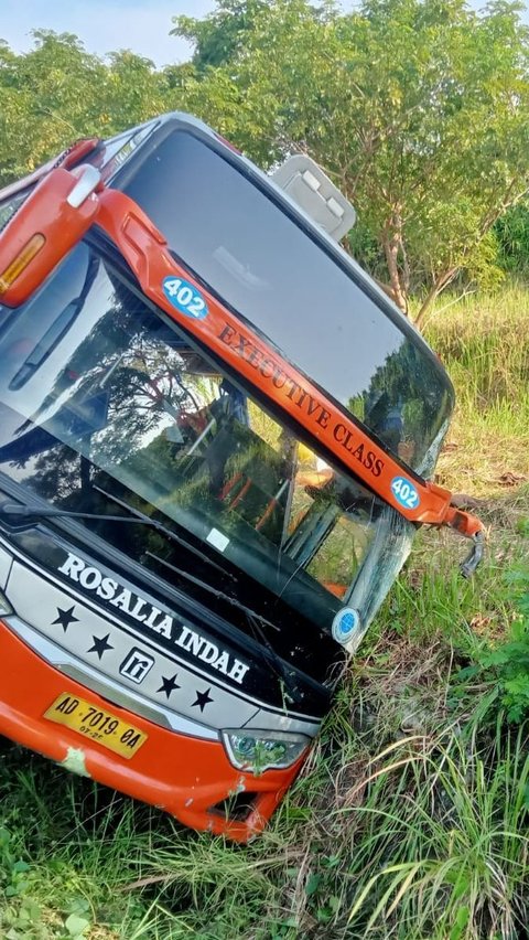 KNKT Ungkap Sopir Bus Rosalia Indah Sempat Jalan Kaki Mondar-mandir Supaya Tak Ngantuk <br>